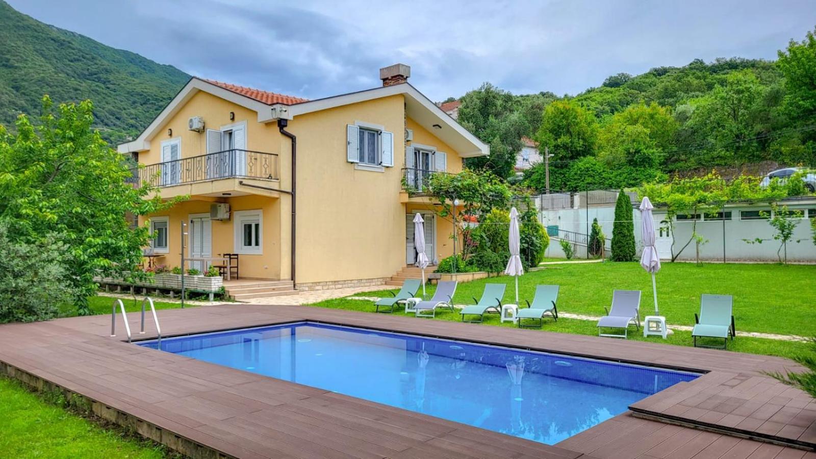 Villa, Pool And Relax For 12 Persons Kuti ภายนอก รูปภาพ
